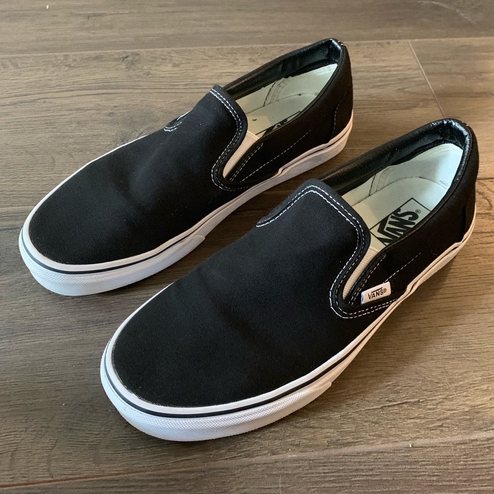 Black Slip-on Vans